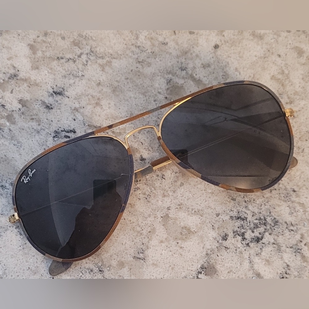 Cute Camo Ray-Ban Aviators